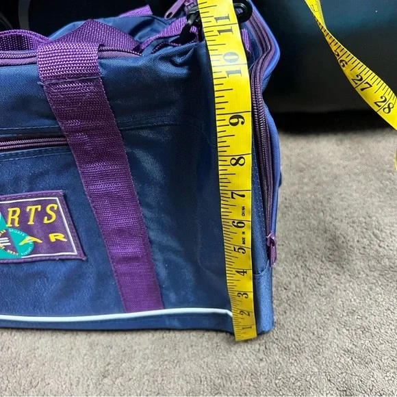 Vintage Sports Gear 80s-90s Duffle Bag gym bag travel bag euc - Picture 11 of 11